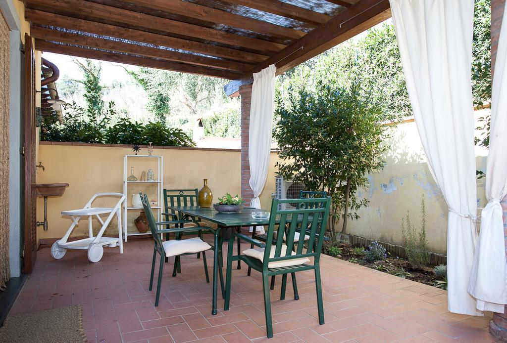 La Rondine Apartman Lucca Szoba fotó
